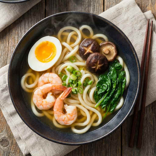 Ramen aux Udon, Champignons, Œuf et Crevettes : La Recette Santé Parfaite pour Votre Bien-être
